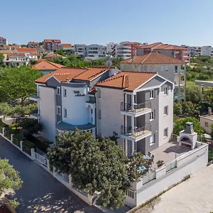 Mihaela Apartament